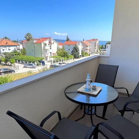 Apartment Troisa Kastela Bagian luar foto